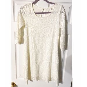 White lace dress! 3/4 sleeves